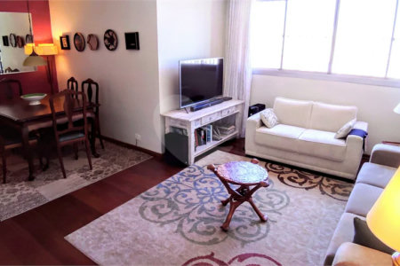 Apartamento à venda com 3 quartos, sendo 1 suíte, em Vila Paulicéia, São Paulo, SP