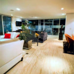 Casa à venda com 4 suítes no condomínio Villaggio Houda, São Paulo - SP