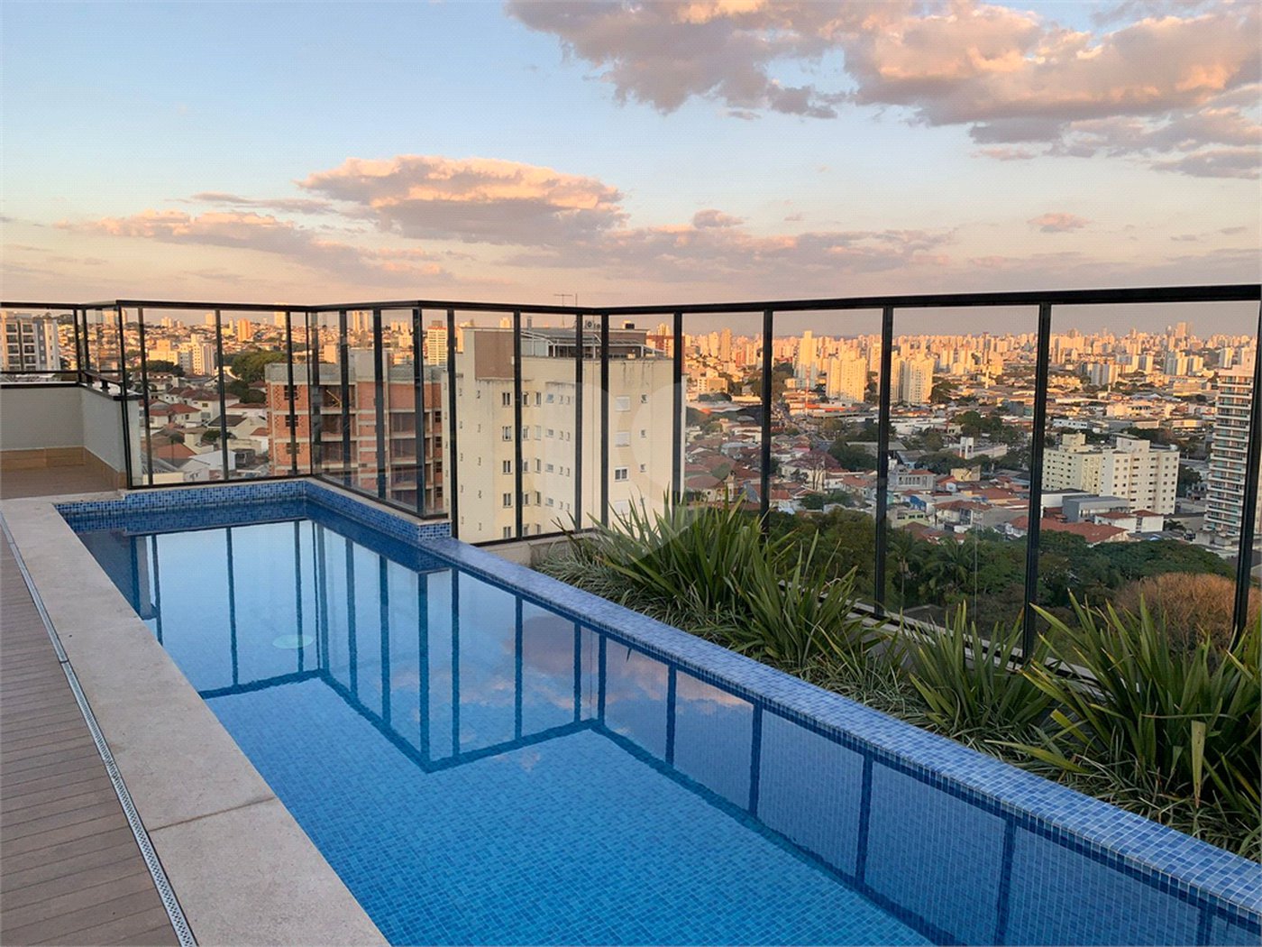 Apartamento à venda com 2 quartos, sendo 1 suíte,  em Jardim São Paulo(zona Norte), São Paulo, SP