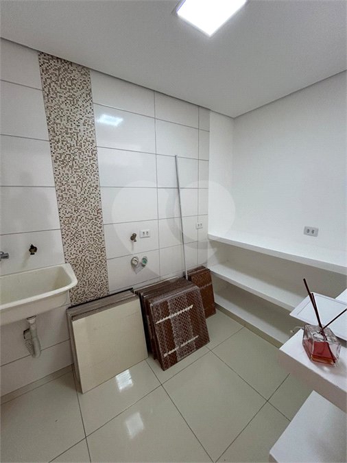 Casa de Vila para alugar com 4 suítes em Vila Romana, São Paulo, SP