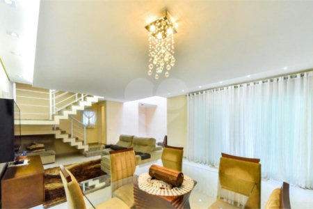 Casa à venda com 4 suítes em Nova Petrópolis, São Bernardo do Campo, SP