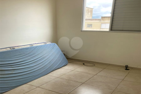 Apartamento à venda com 3 quartos, sendo 1 suíte - no condomínio Carlos Magno, São Carlos - SP