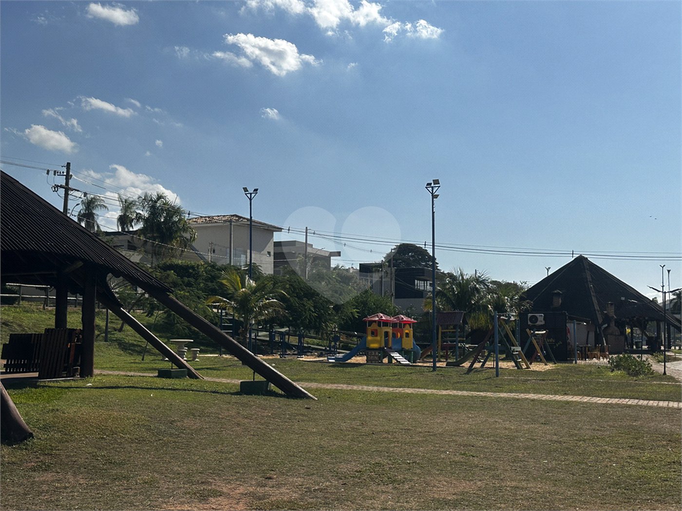 Terreno à venda no condomínio Village do Lago, Três Lagoas - MS