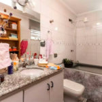 Sobrado à venda com 3 quartos, sendo 1 suíte,  em Tremembé, São Paulo, SP