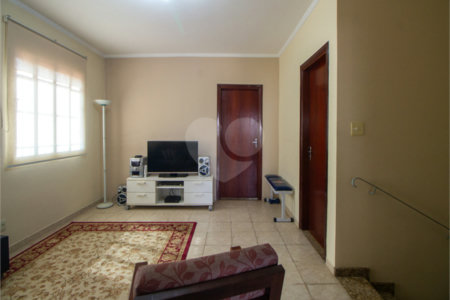 Casa à venda com 3 quartos, sendo 1 suíte, em Chácara Inglesa, São Paulo, SP