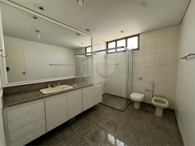 Apartamento à venda com 4 quartos, sendo 2 suítes, em Morumbi, São Paulo, SP