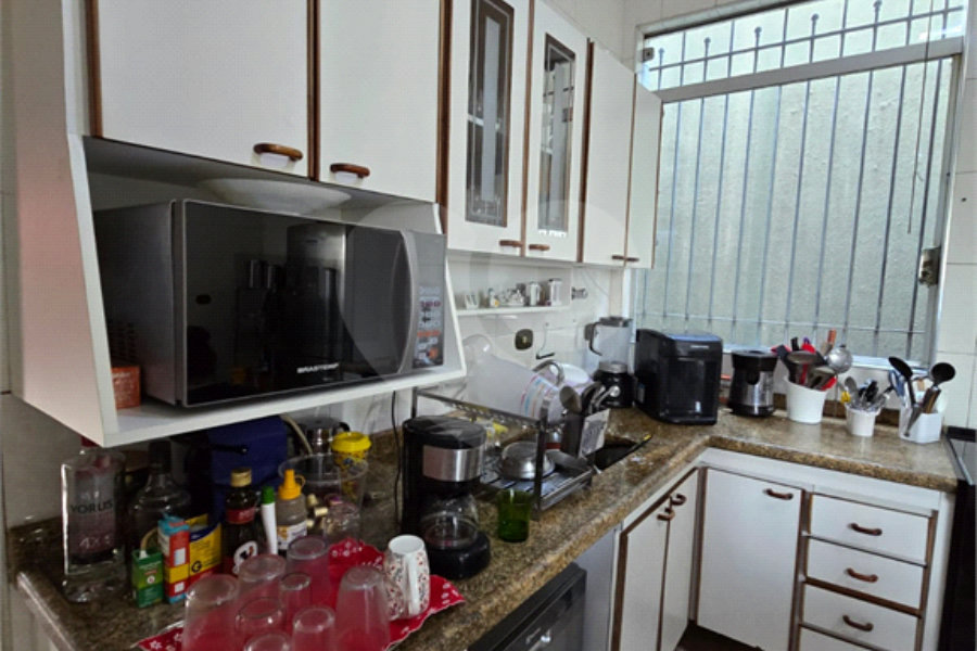 Sobrado à venda com 5 quartos, sendo 1 suíte, em Vila Bonilha, São Paulo, SP