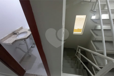Sobrado à venda com 3 quartos, sendo 2 suítes, em Vila Adalgisa, São Paulo, SP