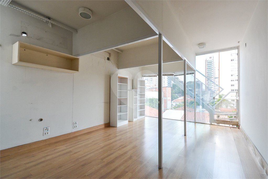 Sobrado à venda ou para alugar com 4 quartos em Vila Clementino, São Paulo, SP