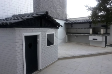 Sobrado à venda com 3 quartos, sendo 1 suíte,  em Vila Paulicéia, São Paulo, SP