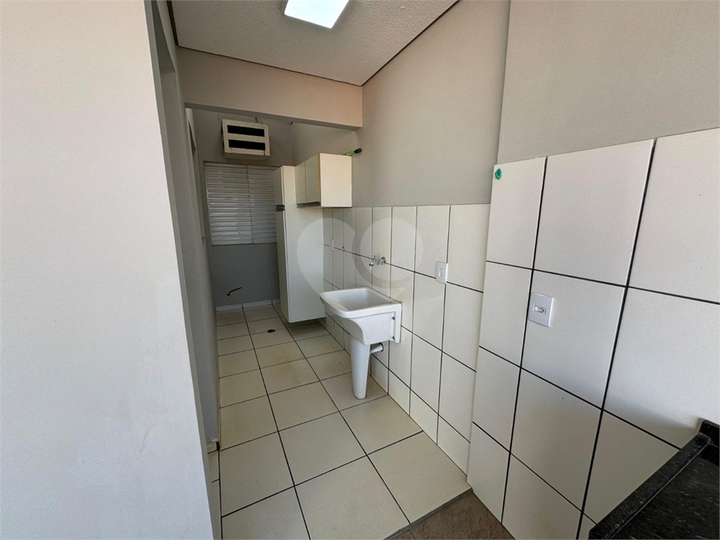 Casa à venda com 3 quartos, sendo 1 suíte, no condomínio Terra Nova, Várzea Grande - MT