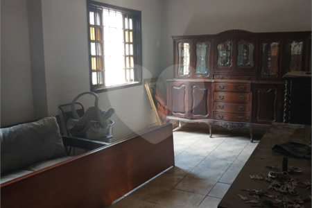 Casa à venda ou para alugar com 4 quartos, sendo 2 suítes, em Campo Grande, Rio de Janeiro, RJ