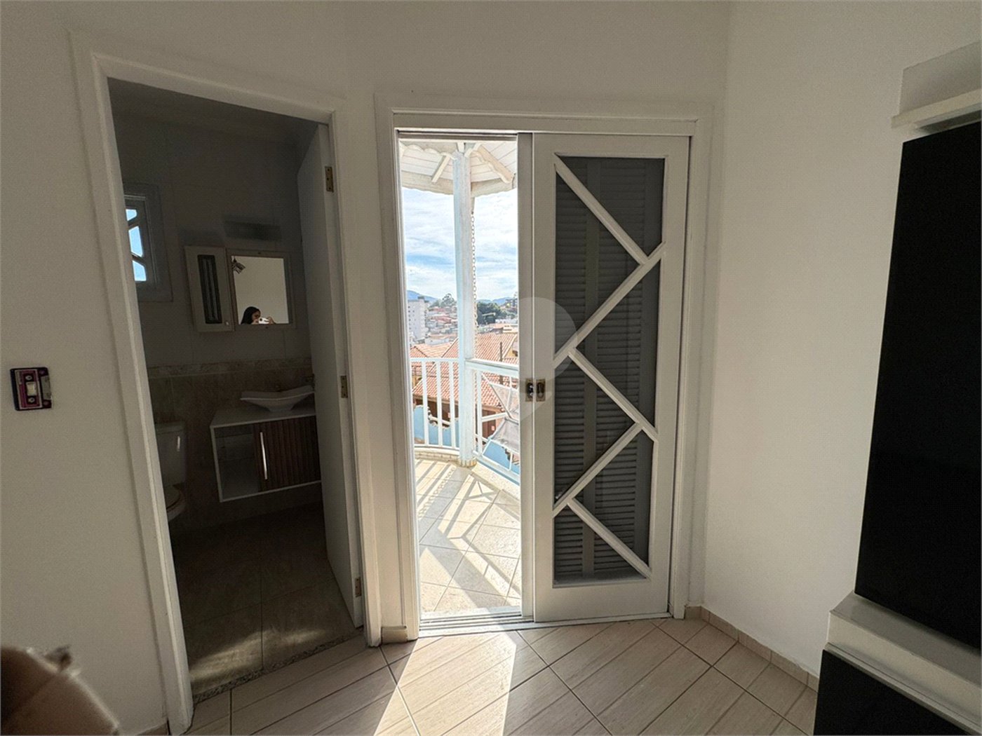 Casa à venda com 3 quartos, sendo 1 suíte,  em Vila Rosália, Guarulhos, SP