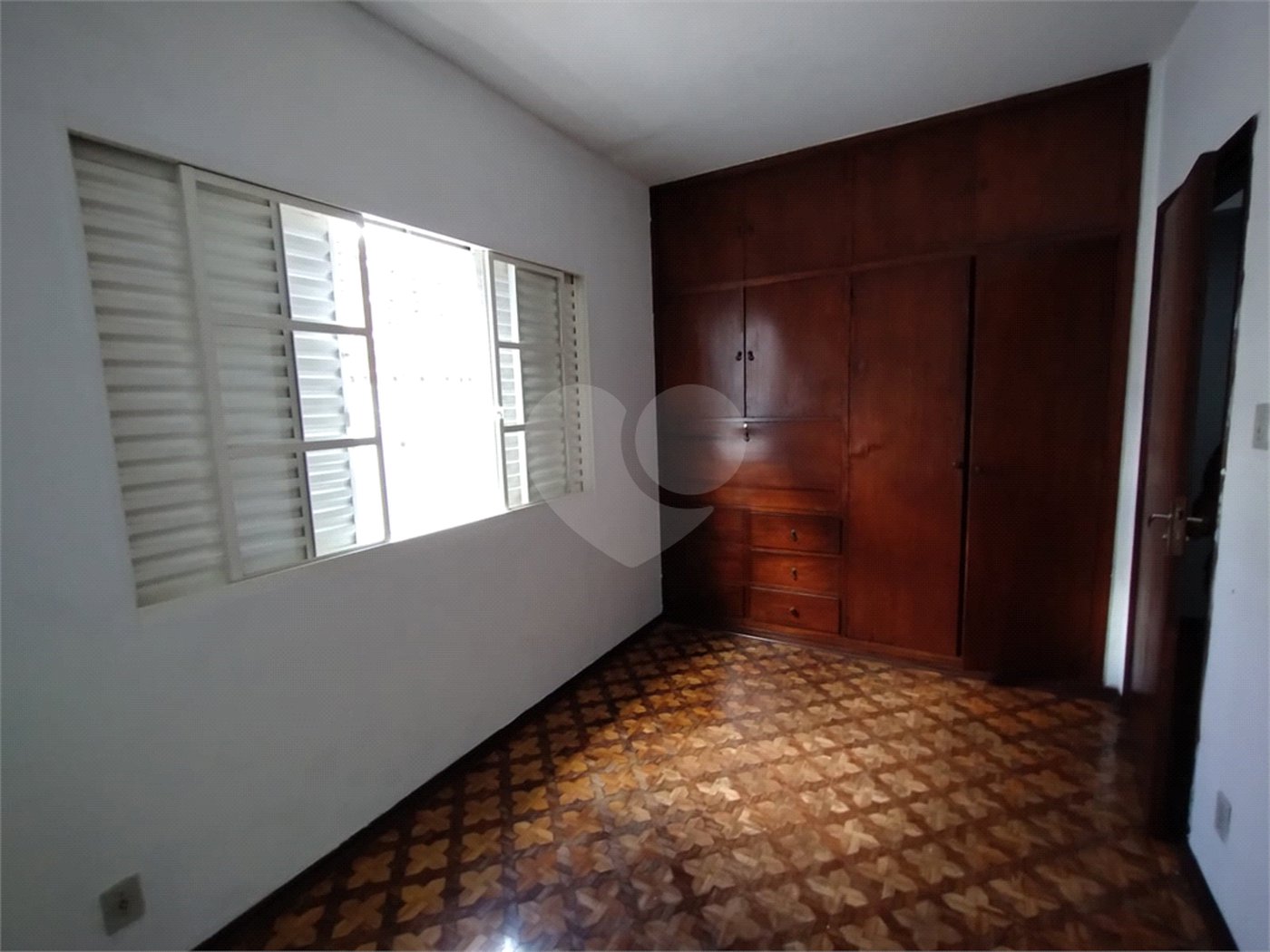 Casa à venda ou para alugar com 4 quartos, sendo 3 suítes,  no Centro, Itapetininga, SP