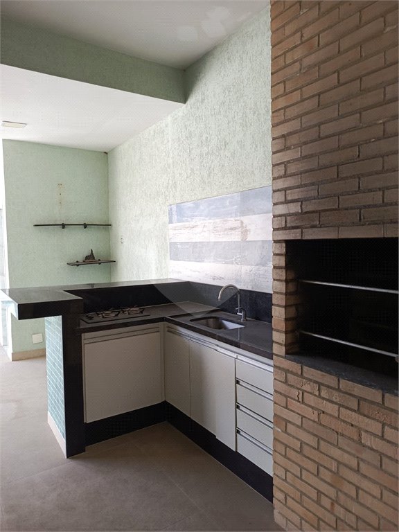 Casa à venda com 4 quartos, sendo 1 suíte, no condomínio Atlantico Sul, Rio de Janeiro - RJ