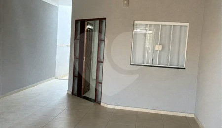 Sobrado à venda ou para alugar com 3 quartos, sendo 1 suíte,  em Aqui Se Vive, Indaiatuba, SP