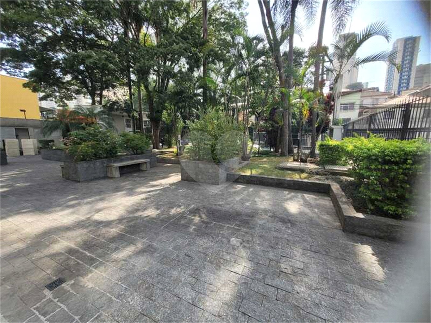 Apartamento 02 dormitórios com 1 vaga na Saúde em 60m2