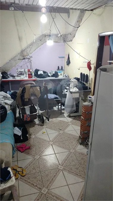 Casa à venda com 3 quartos, sendo 1 suíte,  em Bom Retiro, São Paulo, SP