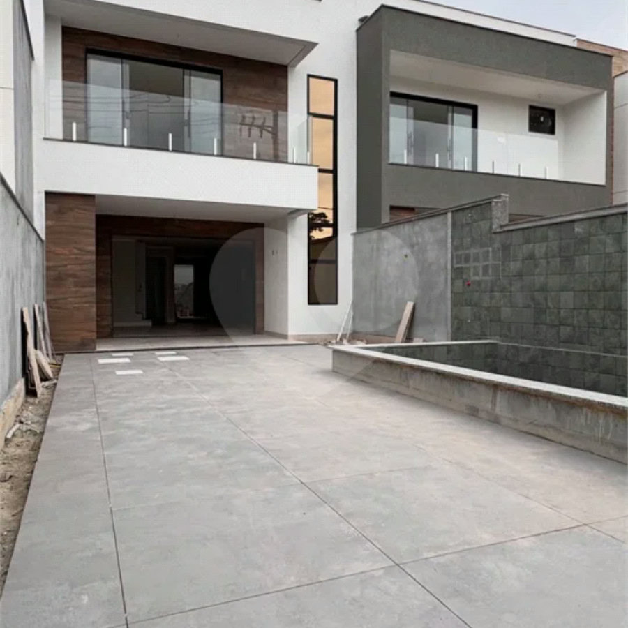Casa moderna com 4 suítes à venda no Grand Park