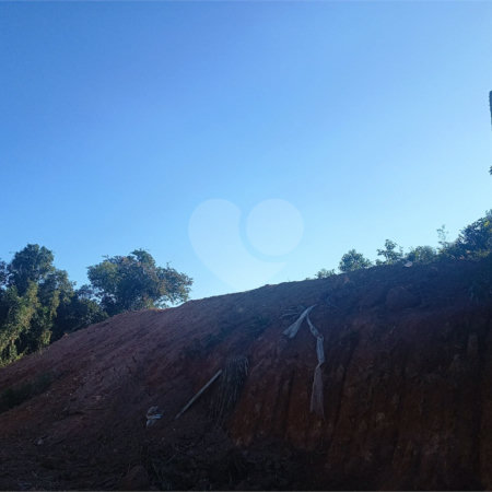 Terreno à venda no condomínio Bosque da Represa, Nazaré Paulista - SP