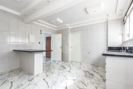 Apartamento à venda ou para alugar com 3 quartos, sendo 1 suíte,  em Pinheiros, São Paulo, SP