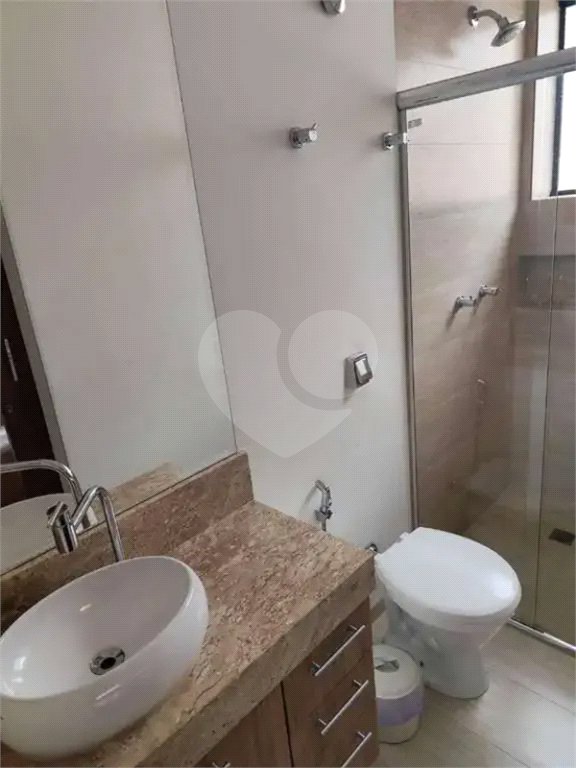 Sobrado à venda com 4 quartos, sendo 2 suítes, em Lapa, São Paulo, SP