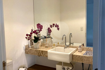 Apartamento à venda com 4 suítes em Vila Suzana, São Paulo, SP