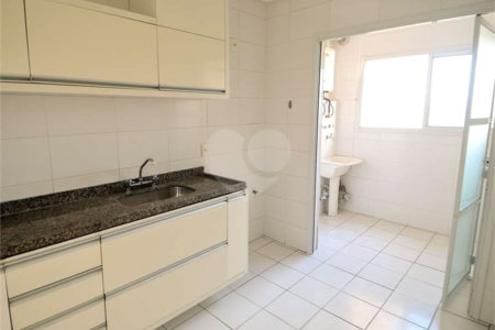 Apartamento à venda ou para alugar com 4 quartos, sendo 2 suítes, em Vila Oliveira, Mogi das Cruzes, SP