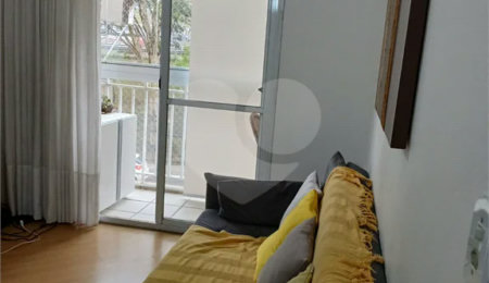Apartamento à venda com 3 quartos, sendo 1 suíte,  em Vila Campestre, São Paulo, SP