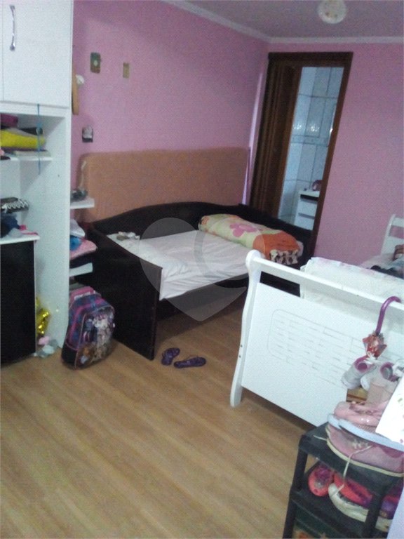 Casa à venda com 2 suítes em Jardim Camila, Mogi das Cruzes, SP
