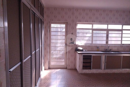 Casa à venda com 2 quartos no Centro, Vinhedo, SP