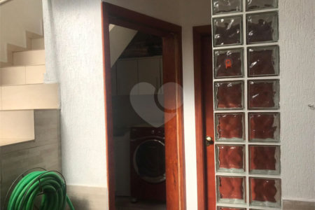 Casa à venda com 4 quartos, sendo 2 suítes,  no condomínio Conjunto Residencial Green Village I, Mogi das Cruzes - SP
