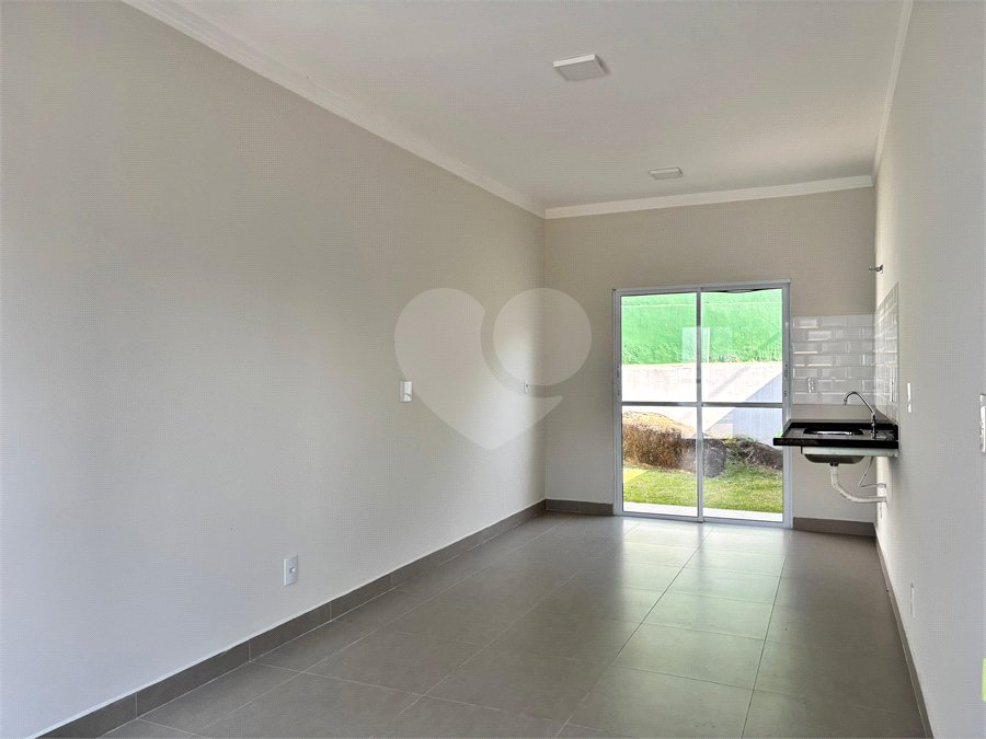Casa à venda com 2 suítes no condomínio Villággio Álvaro Scalet, Salto - SP