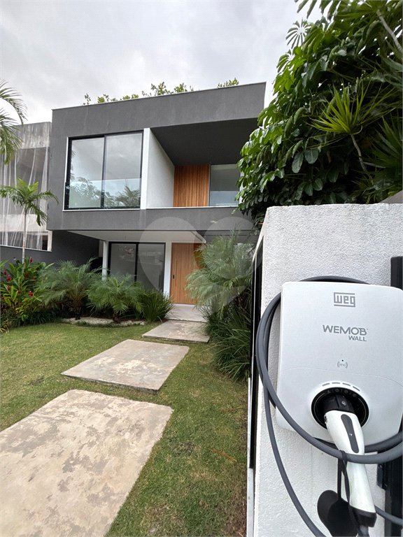 Casa à venda com 4 suítes no condomínio Riomar X, Rio de Janeiro - RJ