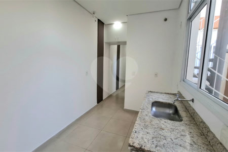 Sobrado à venda com 3 suítes em Vila Hortência, Sorocaba, SP