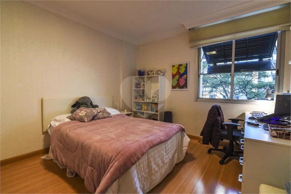 Sobrado à venda com 3 quartos, sendo 1 suíte, em Jardim Bonfiglioli, São Paulo, SP
