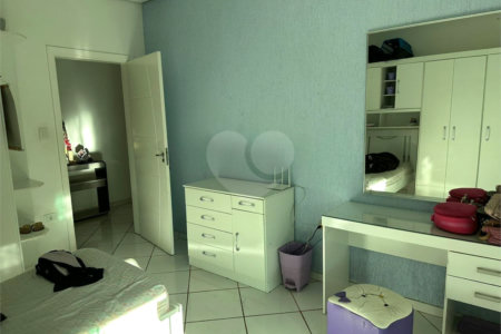 Casa à venda com 3 quartos, sendo 1 suíte,  no condomínio Vale do Lago, Sorocaba - SP