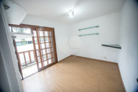 Casa à venda com 3 suítes no condomínio Jardim Ouro Preto - Villas Paulistas, São Paulo - SP