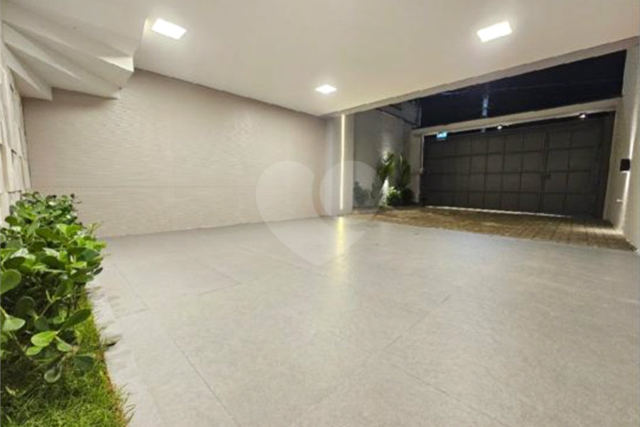 Casa à venda com 4 suítes no condomínio Villas do Jaguari, Santana de Parnaíba - SP