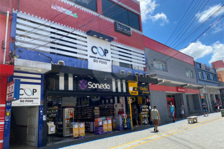 Sala para alugar em Vila Romanópolis, Ferraz de Vasconcelos, SP