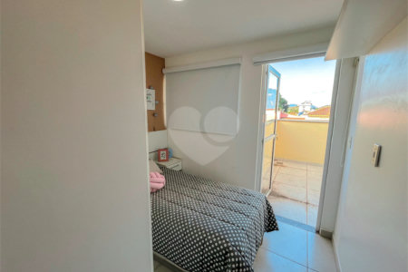 Casa à venda com 4 quartos, sendo 1 suíte, no condomínio Imperial Santa Cruz, Rio de Janeiro - RJ