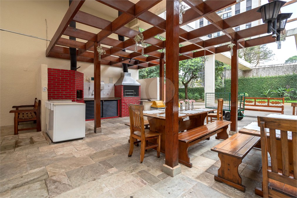 Apartamento à venda com 3 quartos, sendo 1 suíte, em Alto da Boa Vista, São Paulo, SP