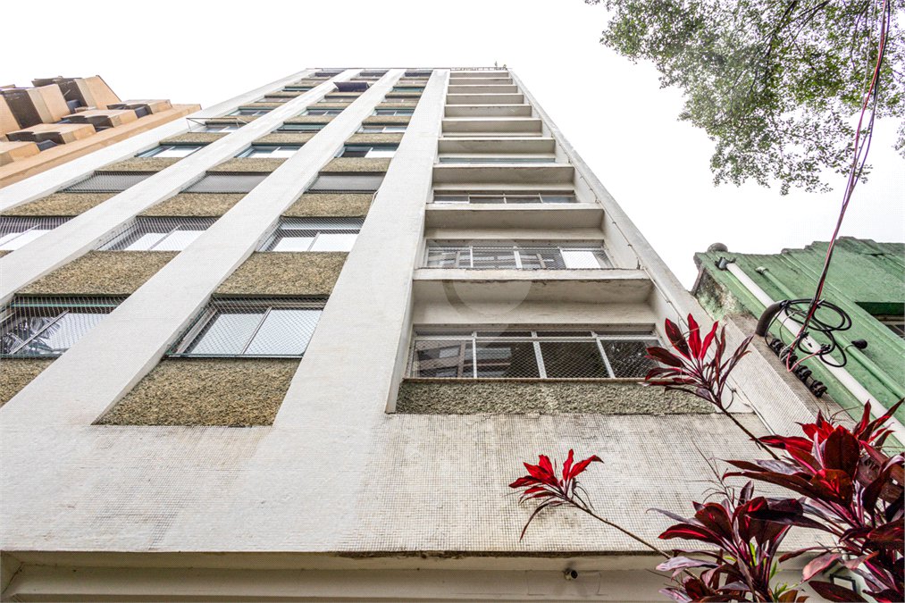 Apartamento à venda com 3 quartos, sendo 1 suíte, em Pinheiros, São Paulo, SP