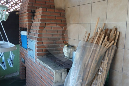 Casa Térrea à venda com 3 quartos, sendo 1 suíte, em Vila Pomar, Mogi das Cruzes, SP