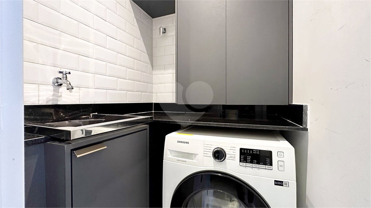 Apartamento à venda ou para alugar com 2 suítes em Cerqueira César, São Paulo, SP