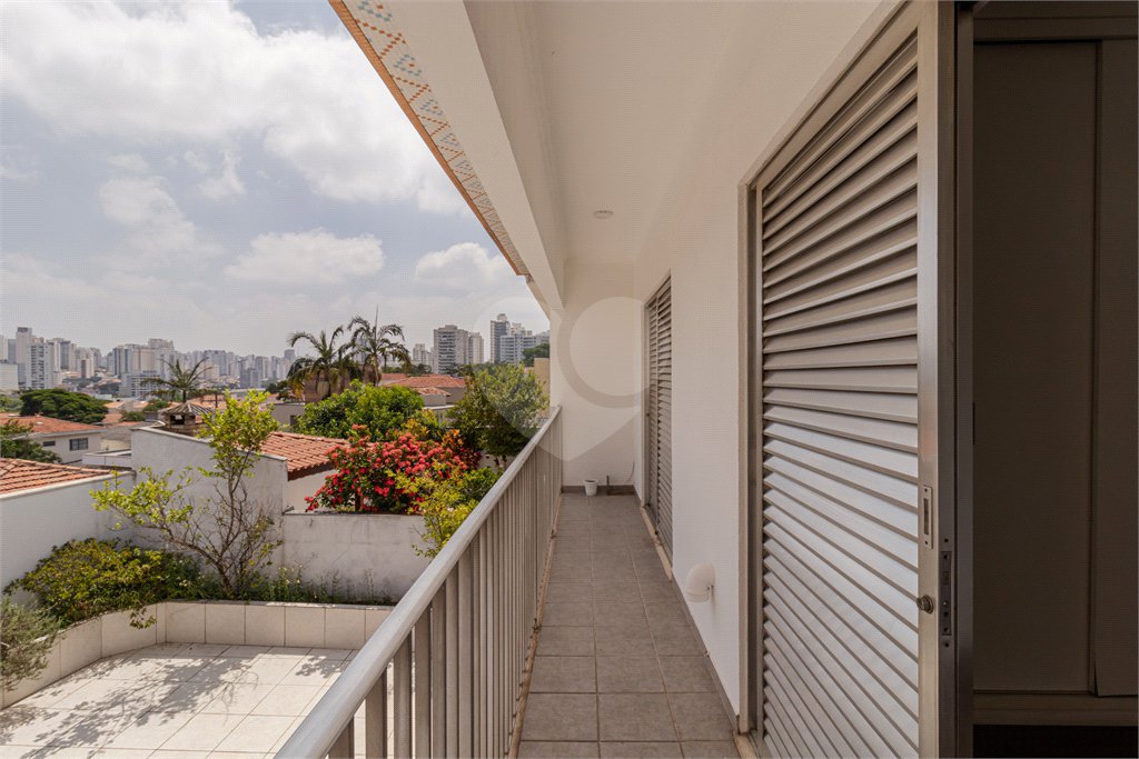 Casa Térrea à venda com 4 quartos, sendo 2 suítes, em Bosque da Saúde, São Paulo, SP