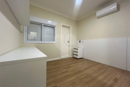 Casa à venda com 4 suítes no condomínio Chácara Ondina, Sorocaba - SP