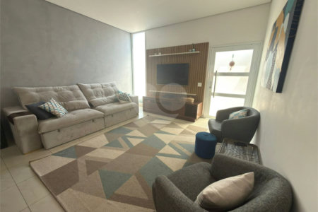 Casa à venda com 3 quartos, sendo 1 suíte,  no condomínio Reserva dos Vinhedos, Louveira - SP