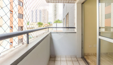 Apartamento à venda com 3 quartos, sendo 1 suíte,  em Saúde, São Paulo, SP