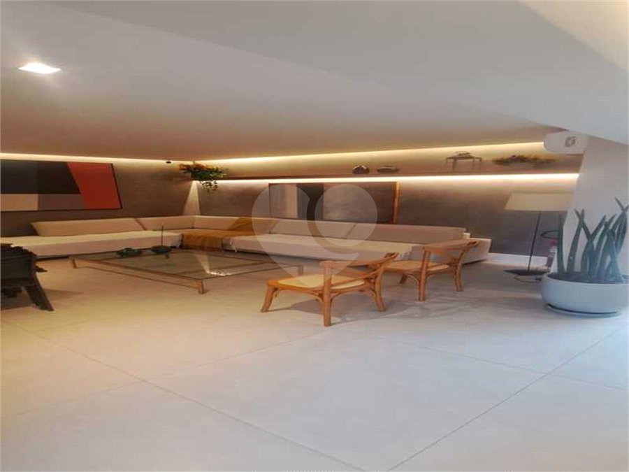 Apartamento à venda com 3 quartos, sendo 1 suíte, em Pinheiros, São Paulo, SP